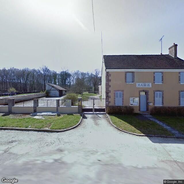 Parking routier — La Chapelle-Saint-Sépulcre