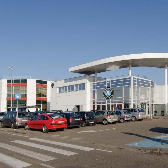 Toilettes publique Auchan Ilkirch — Illkirch-Graffenstaden