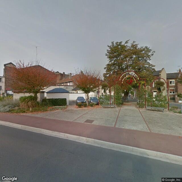 Toilettes publiques — Chauny