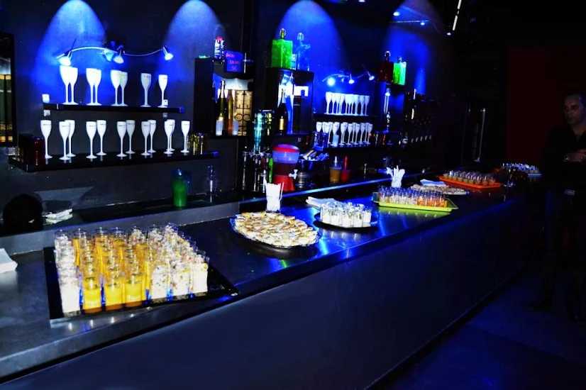 LE VELVET CLUB — Brignais