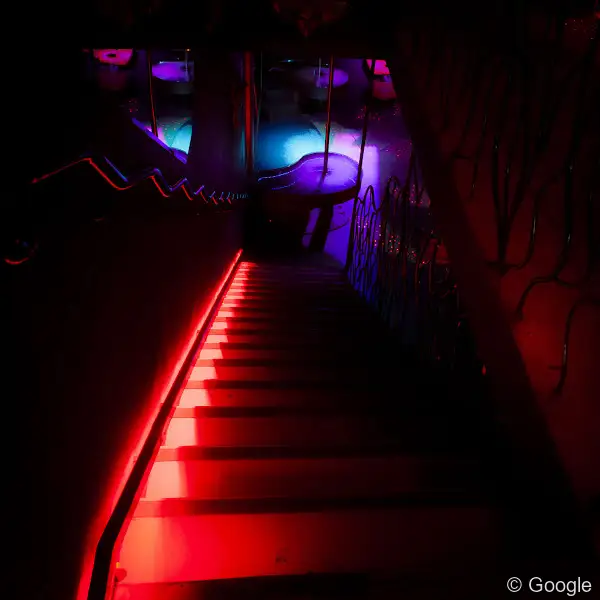 LE WE - CLUB PRIVE — Paris